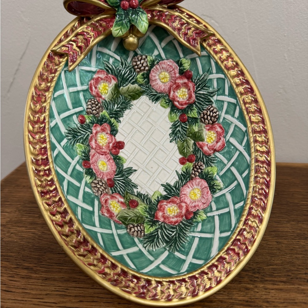 Fitz and Floyd Festive Wreath Plate with Gold and Red Accents